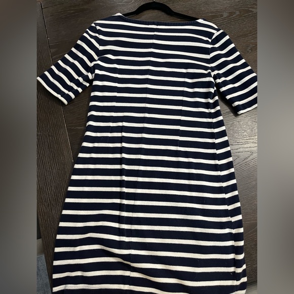Gap Short Sleeve Sweater Dress-Size Medium - Picture 3 of 3